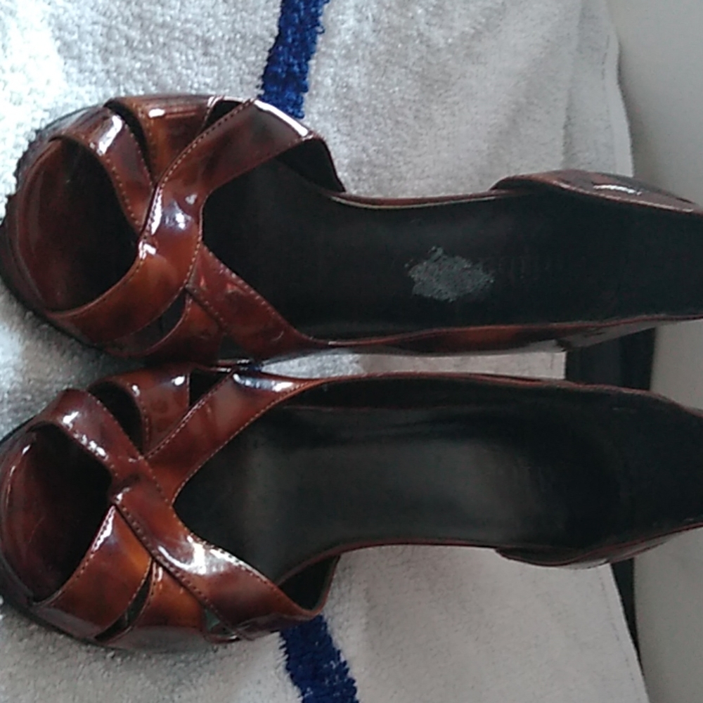 Diba heels with straps in front